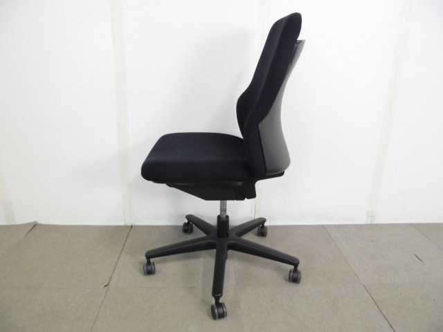 コクヨ/グーフォ/ブラック/OAチェア/【中古】