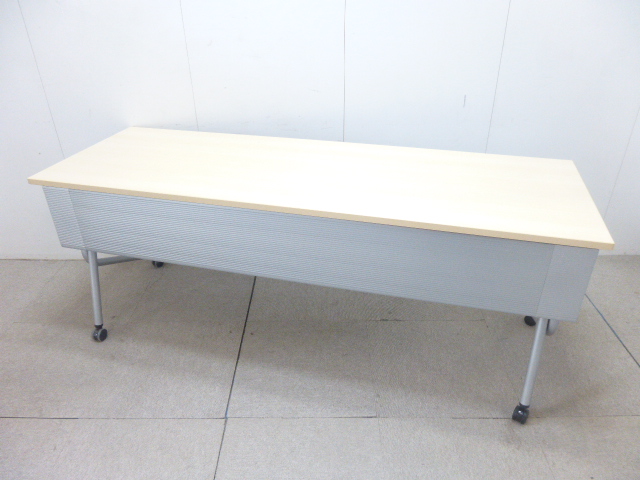 オカムラ/木目調/フォールディングテーブル/【中古】