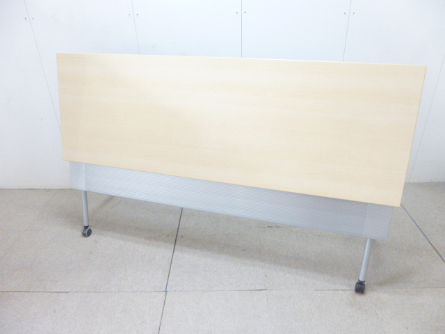 オカムラ/木目調/フォールディングテーブル/【中古】