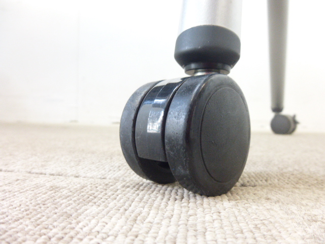 オカムラ/木目調/フォールディングテーブル/【中古】