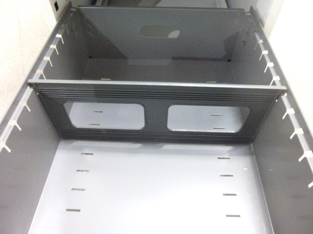 ホワイト/脇机3段/【中古】