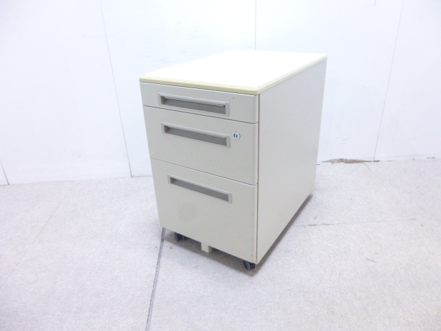 ニューグレー/3段ワゴン/【中古】