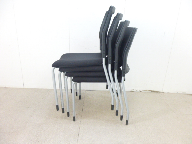 ナイキ/ブラック/スタッキングチェア/【中古】