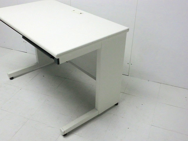 プラス/ホワイト/平デスク/【中古】/SP-T107/