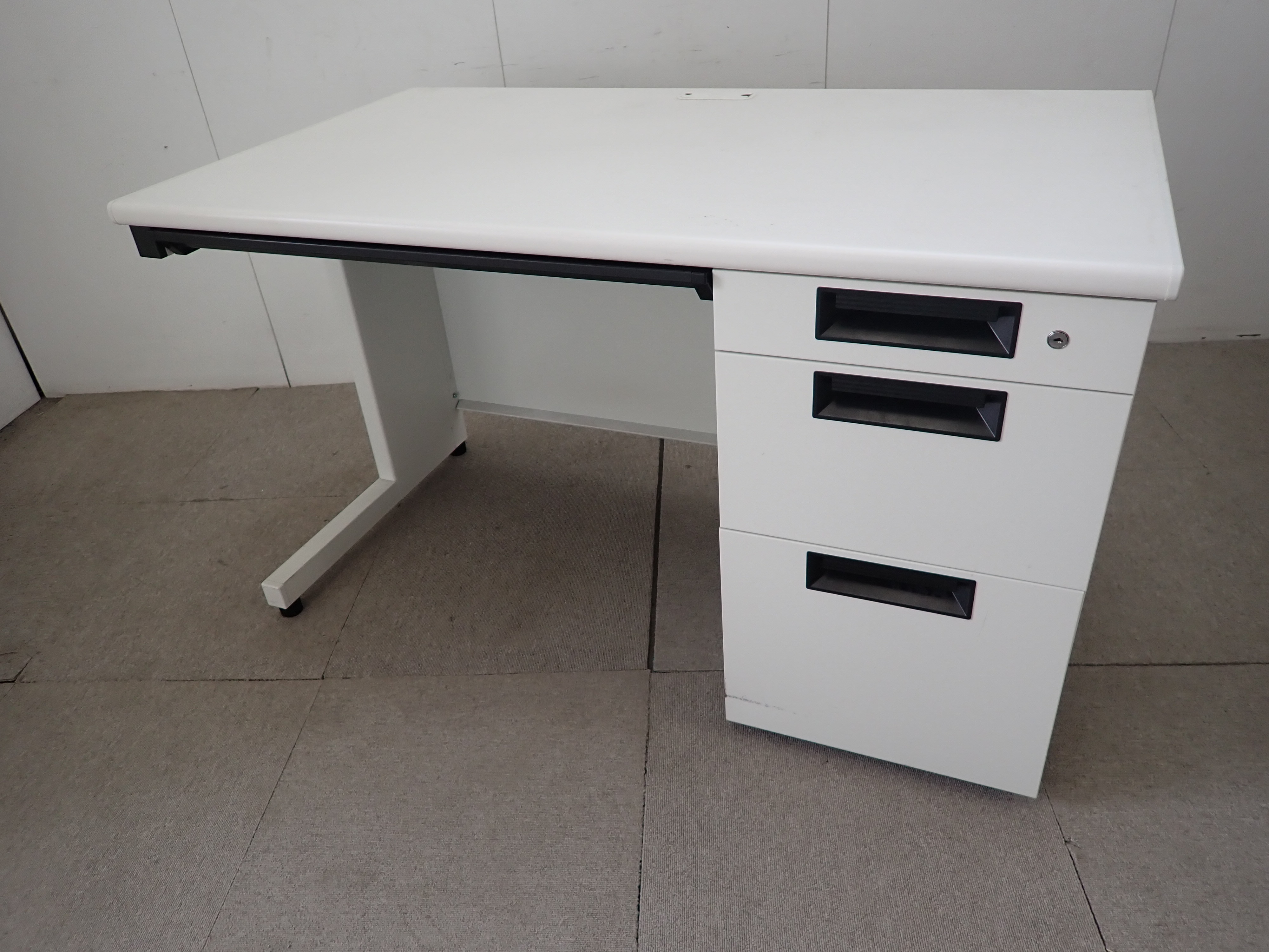 プラス/ホワイト/片袖デスク/幅1200