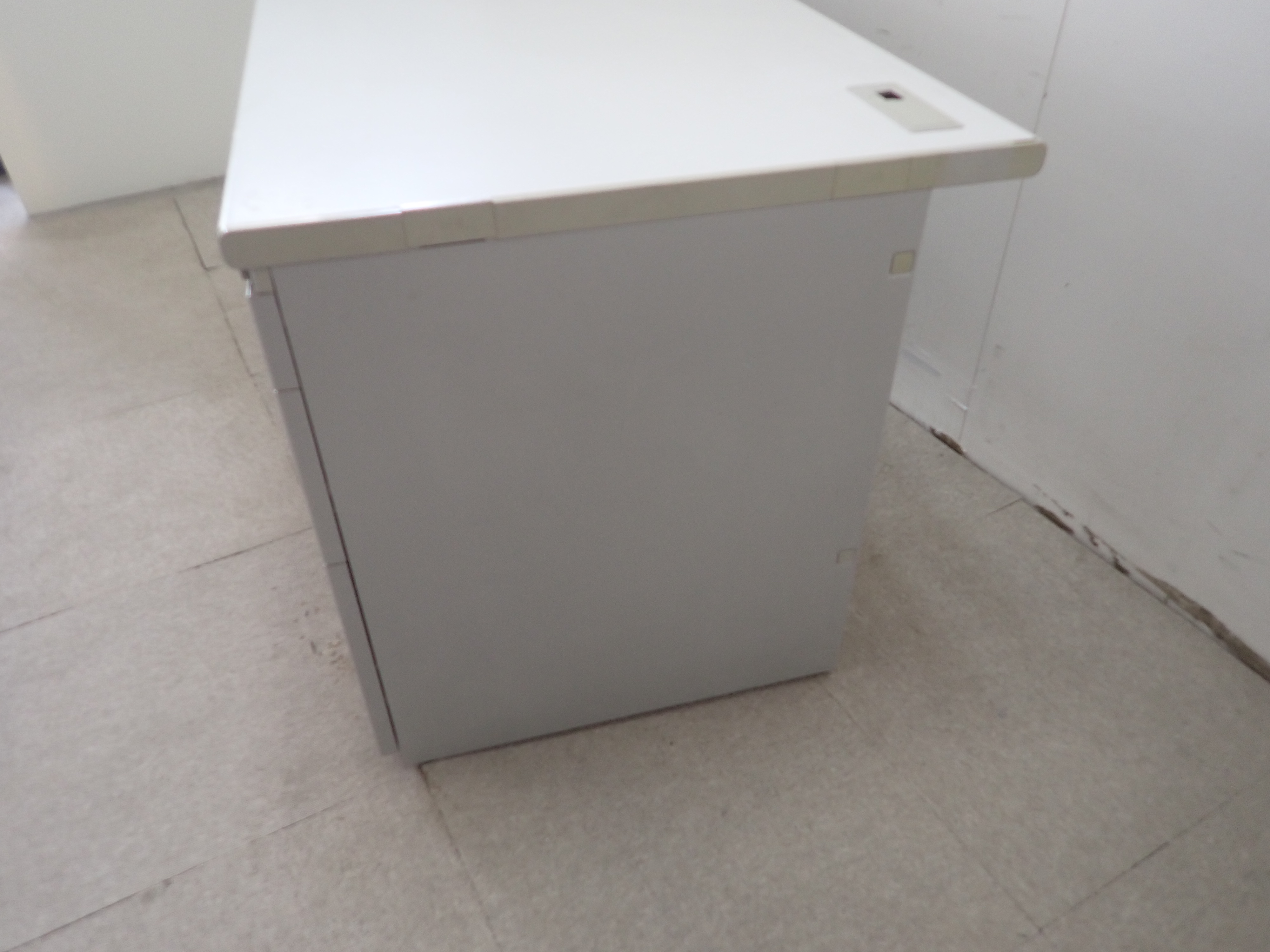 ウチダ/ニューグレー/FEED/両袖デスク/