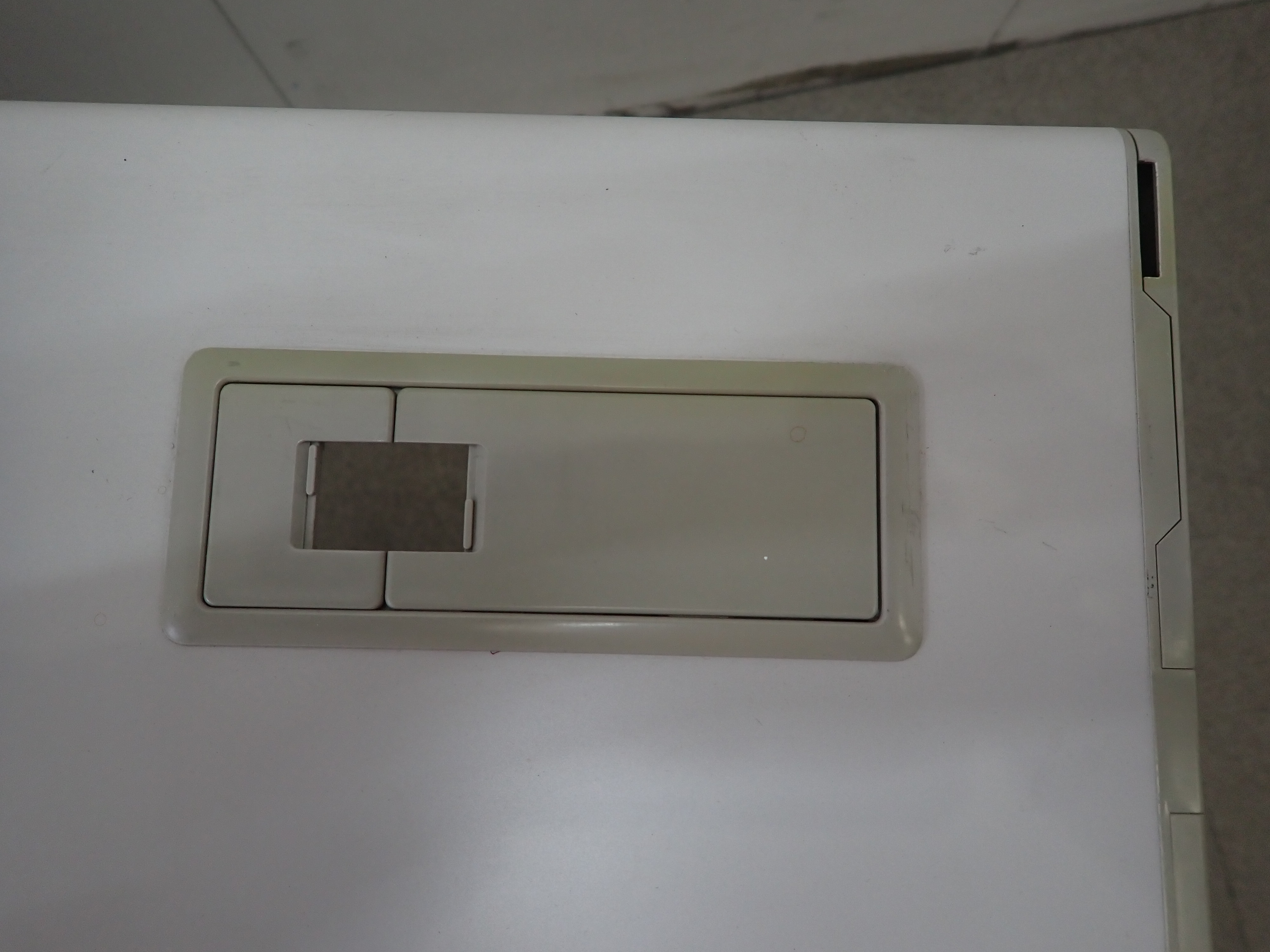 ウチダ/ニューグレー/FEED/両袖デスク/