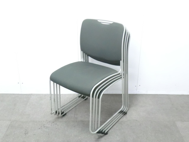 ナイキ / グレー / 【中古】 スタッキングチェア