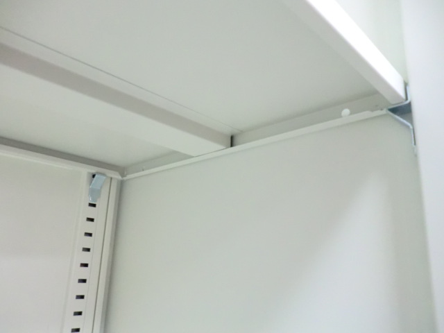 両開きキャビネット / ホワイト / 【中古】