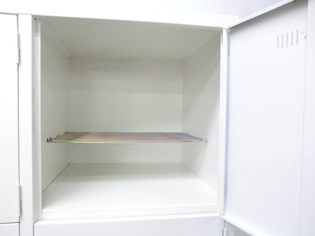 8人用ロッカー / ホワイト / 【中古】