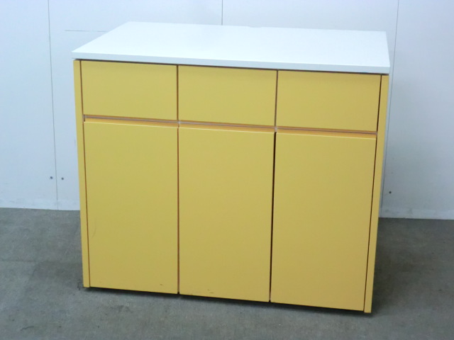 コクヨ / イエロー 【中古】 キッチンキャビネット