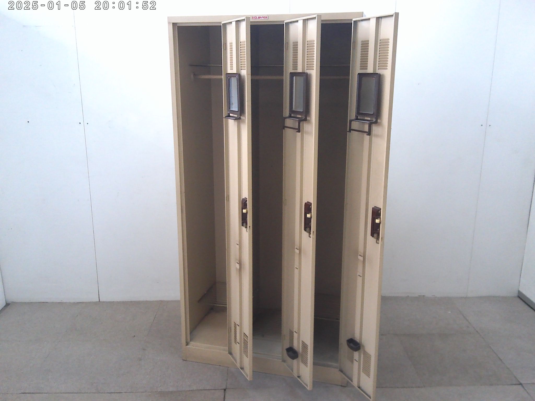 ZIM/アイボリー/3人用ロッカー/【中古】