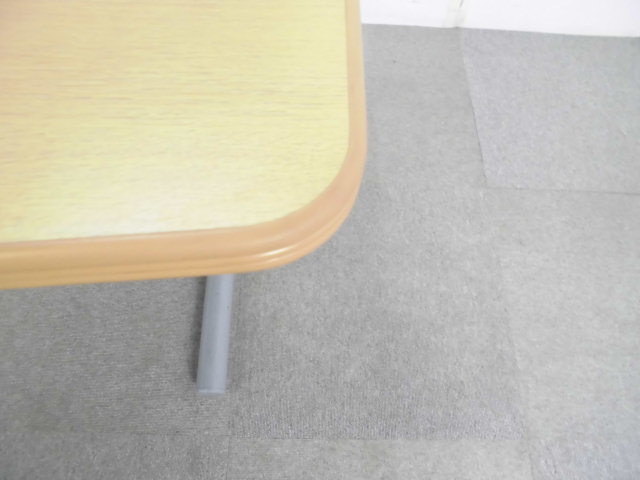 ライオン / 木目調 / 会議テーブル