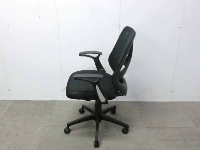 OAチェア肘有 / ブラック / 【中古】