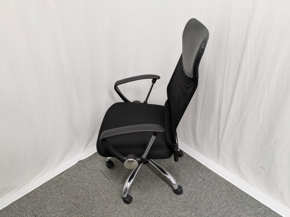 OAチェア肘有 / ブラック / 【中古】