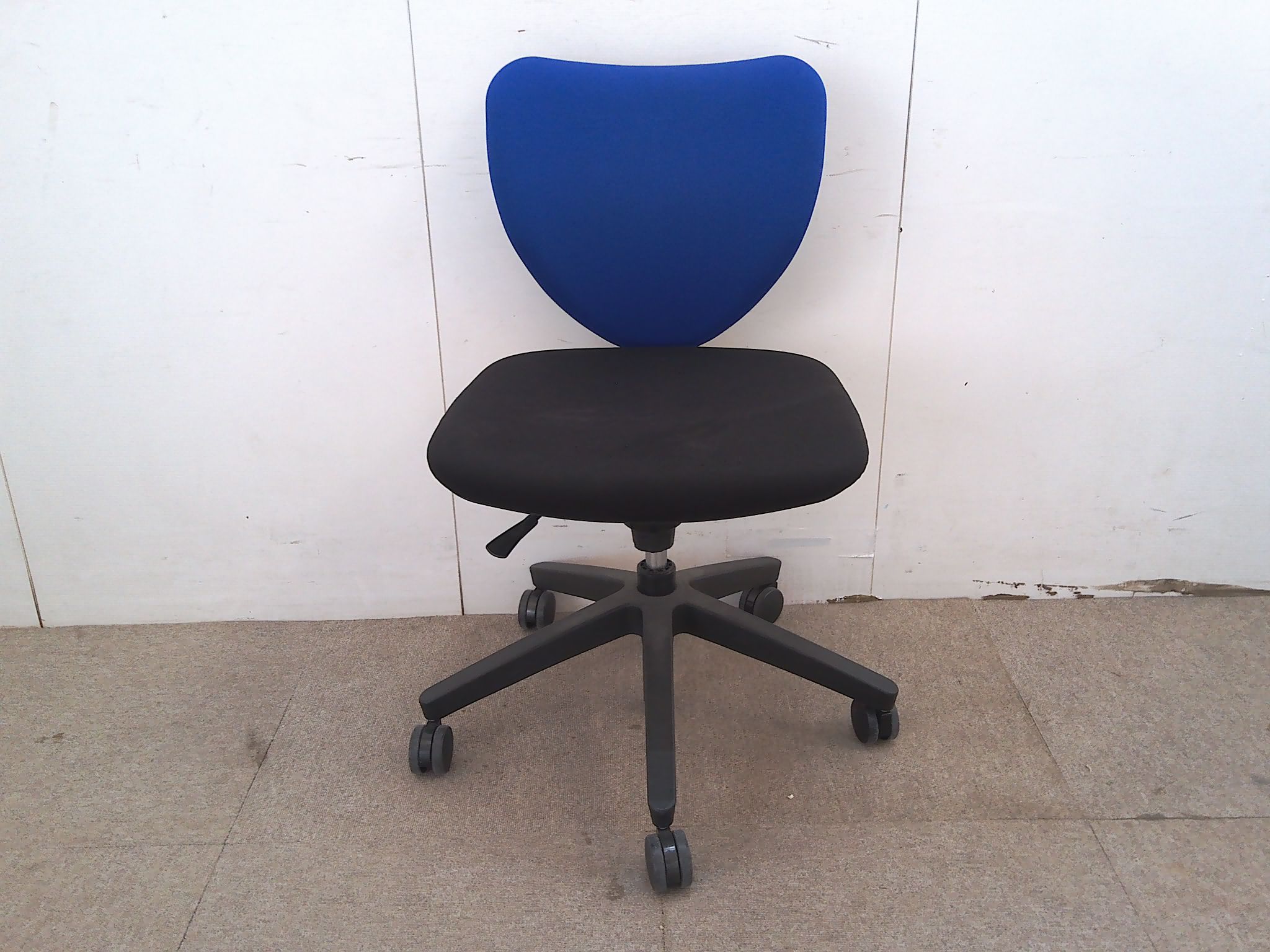 ウチダ/エポ/ブルー/OAチェア/肘無/【中古】