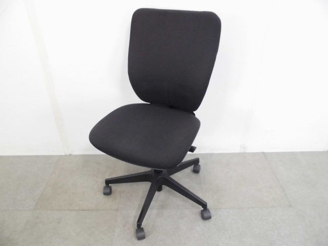 プラオチェア / イトーキ / 肘無し / ブラック