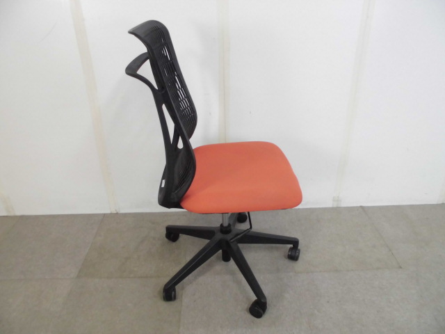 ウチダ / AJチェア / オレンジ / 肘無し