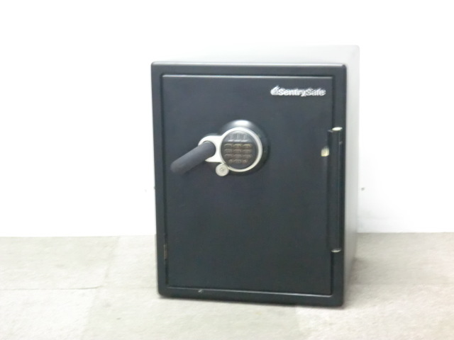 ビックボルト / セントリー / 56kg / 耐火金庫BK