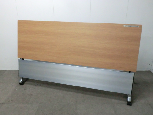 インターアクト 【オカムラ】 木目調 / フォールディング