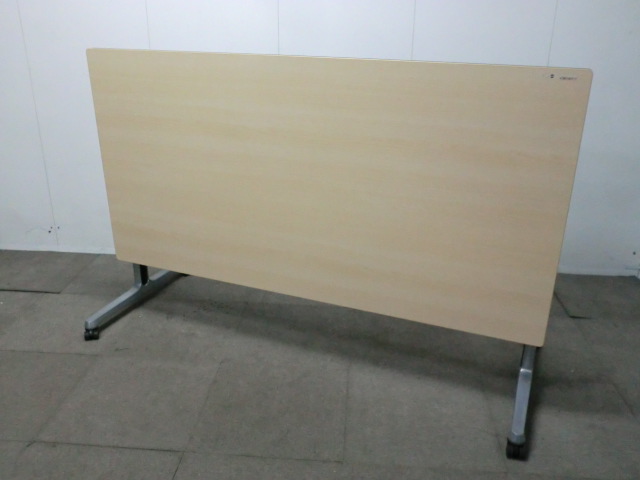 インターアクト 【オカムラ】 木目調 / フォールディング