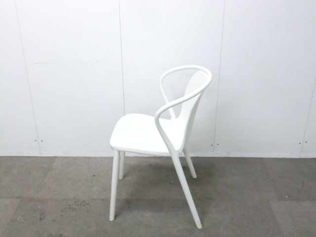 スタッキングチェア / ホワイト / 【中古】