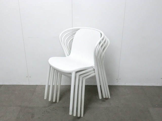 スタッキングチェア / ホワイト / 【中古】