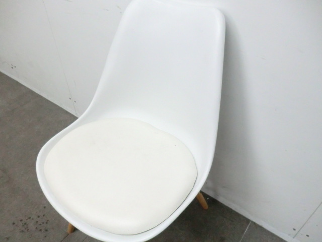 ミーティングチェア / ホワイト / 【中古】