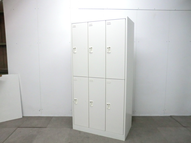 オカムラ / ホワイト / 【中古】 6人用ロッカー