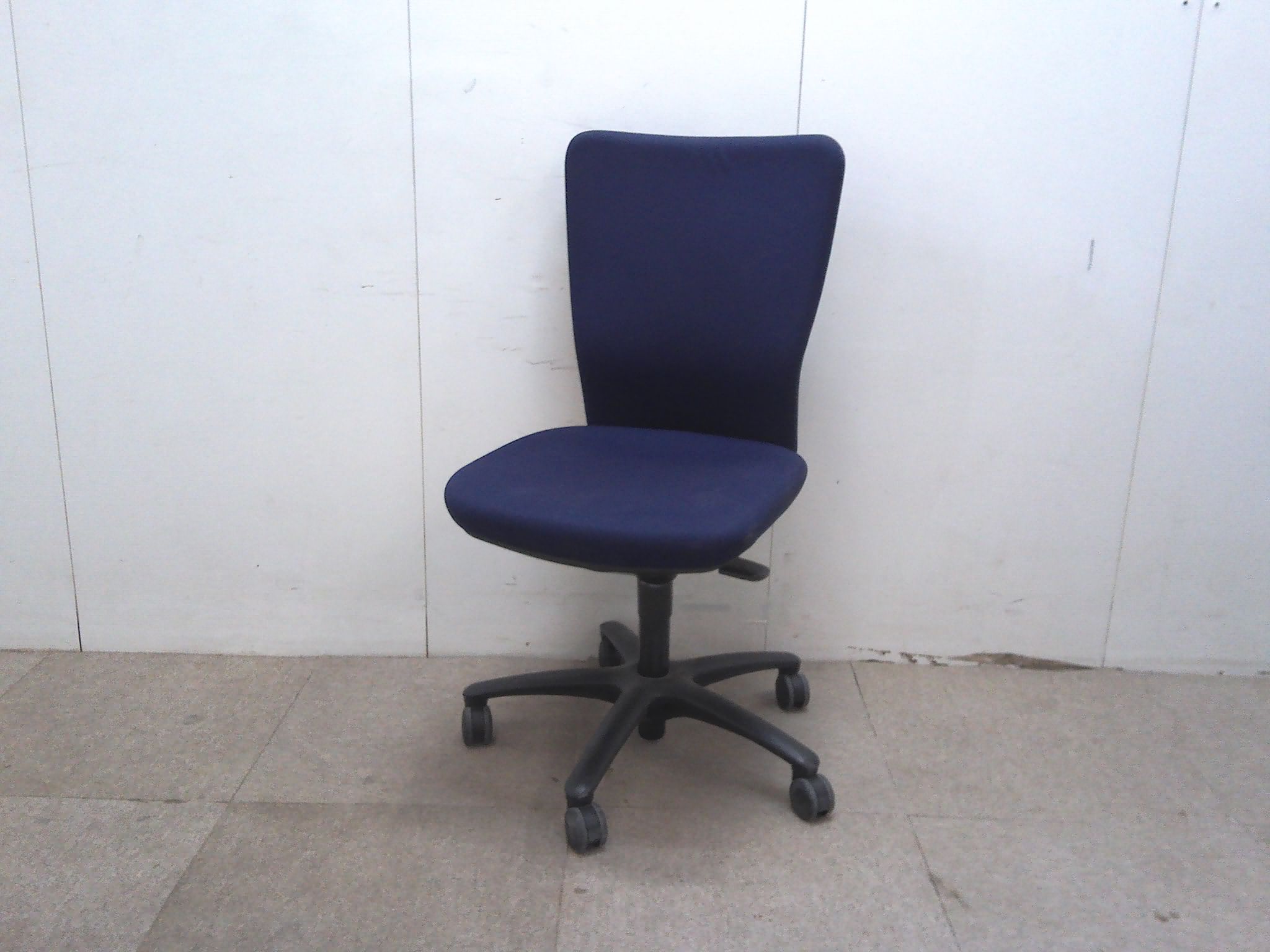 オカムラ/カロッツア/ブルー/ＯＡチェア/肘無