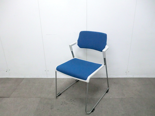ナイキ / ブルー / 【中古】 スタッキングチェア