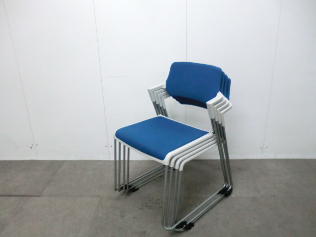 ナイキ / ブルー / 【中古】 スタッキングチェア