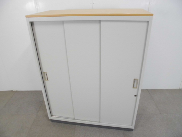 クロガネ/ニューグレー/引違いキャビネット