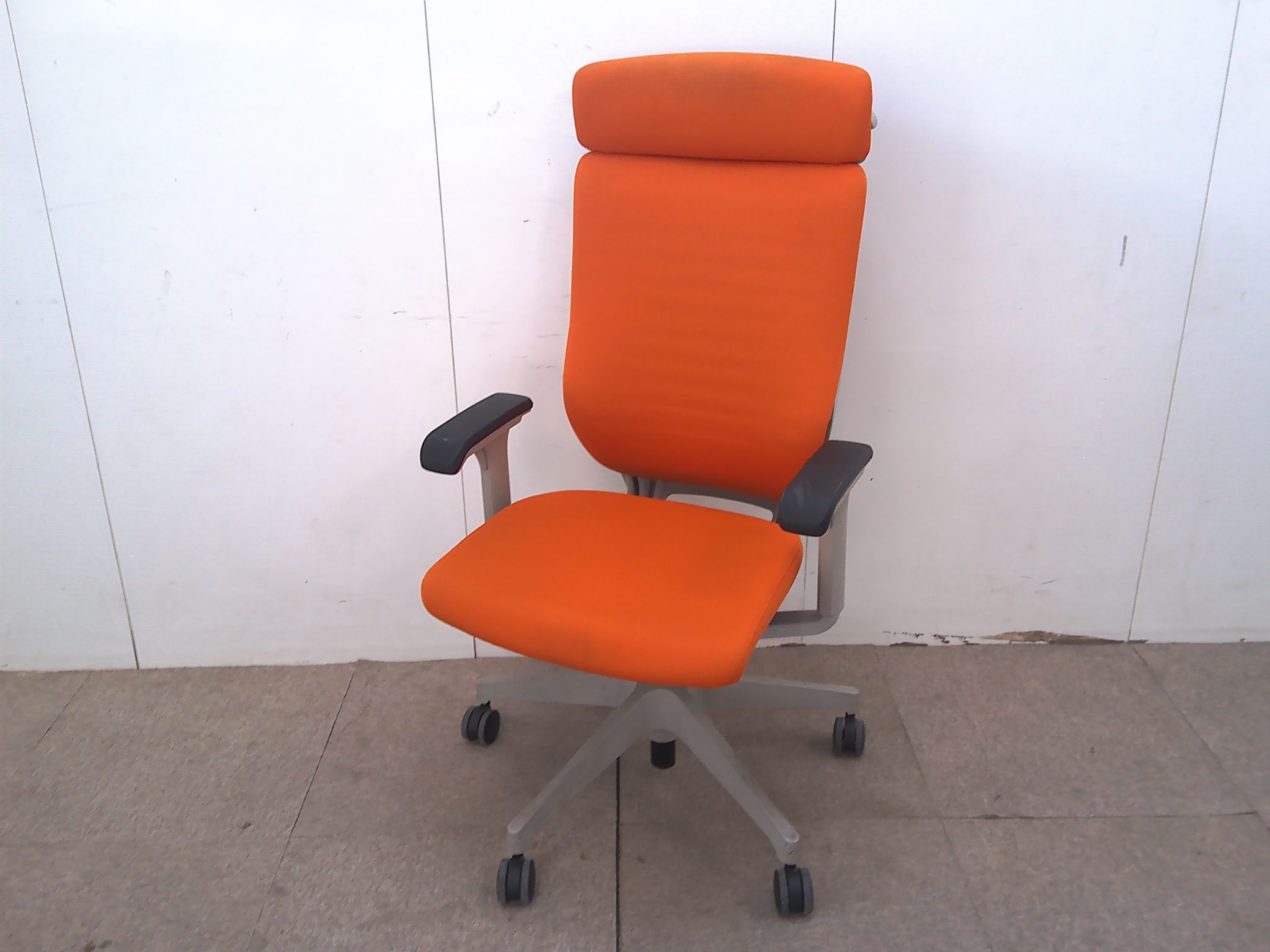 イトーキ/エピオス/オレンジ/ＯＡチェア/肘有/