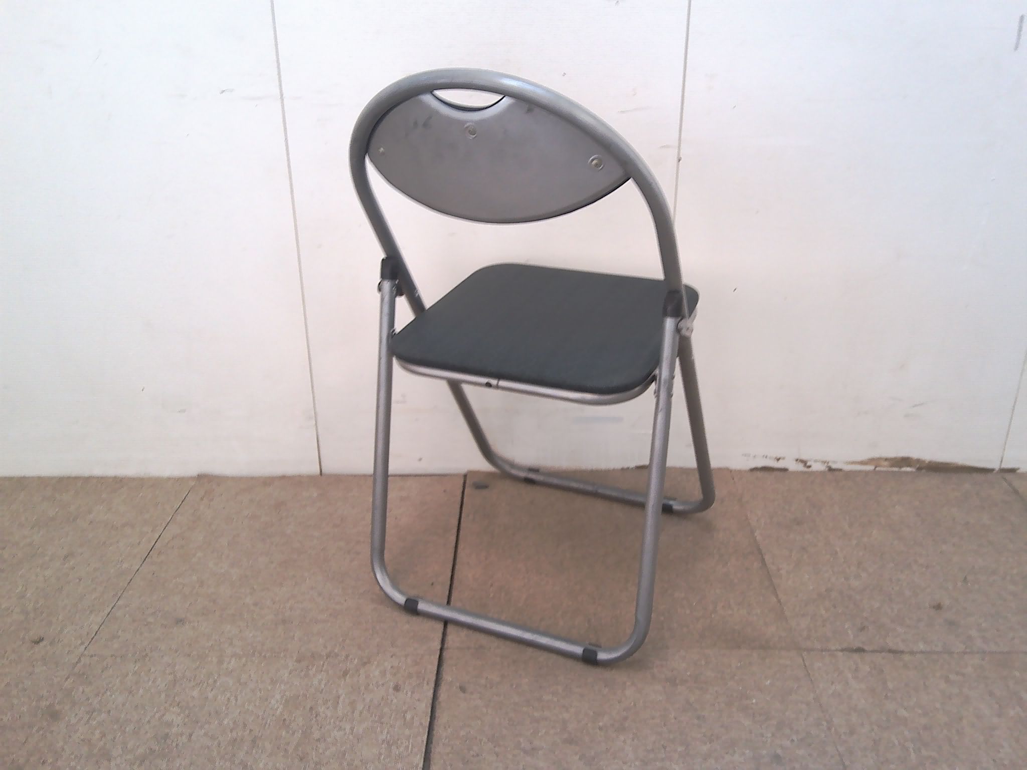 グレー/折り畳みチェア/【中古】