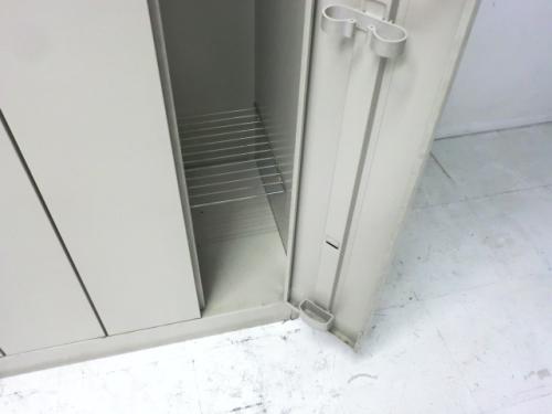 オカムラ/ニューグレー/4人用ロッカー/【中古】