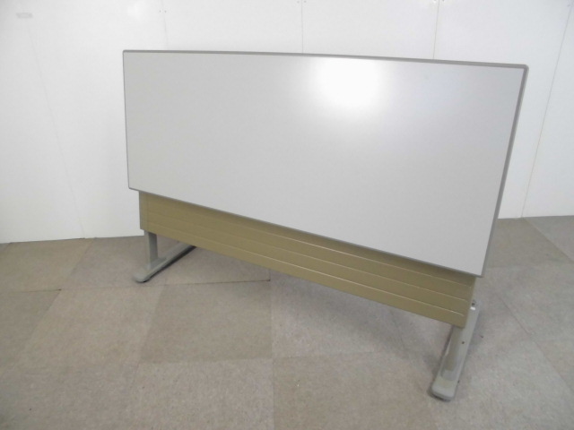 オカムラ / ニューグレー / フォールディングテーブル