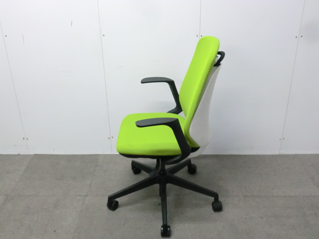 ナイキ/トートバック/ライトグリーン/【中古】OAチェア肘有
