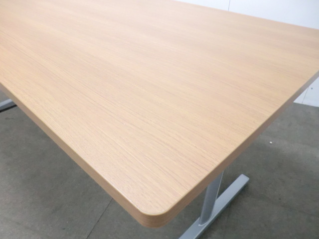 オカムラ / 木目調 / 【中古】 会議テーブル