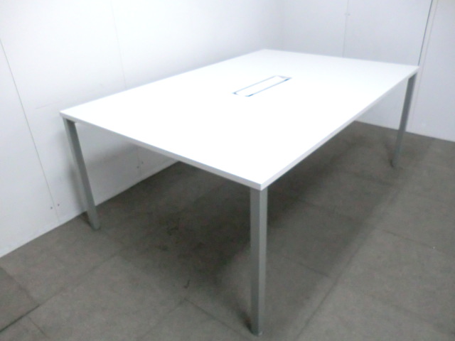 オカムラ / ホワイト / 【中古】 会議テーブル