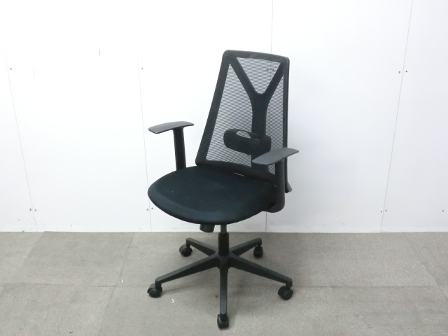 ＯＡチェア肘有 / ブラック / 【中古】