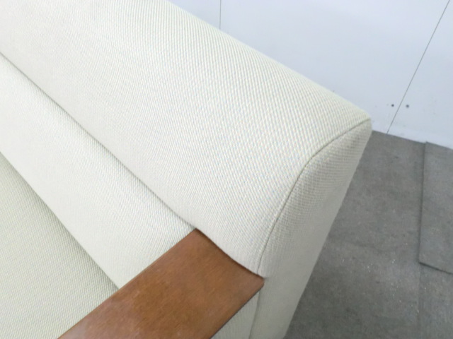 オカムラ / ベージュ / 【中古】 3人掛けソファ