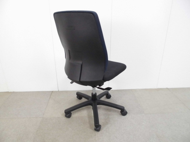 トルテR / イトーキ / ダークブルー / OAチェア