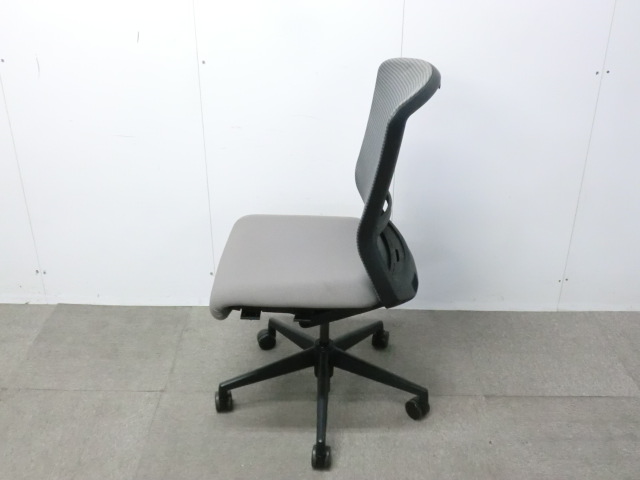 ウチダ/エルフィ / グレー / 【中古】 OAチェア肘無し