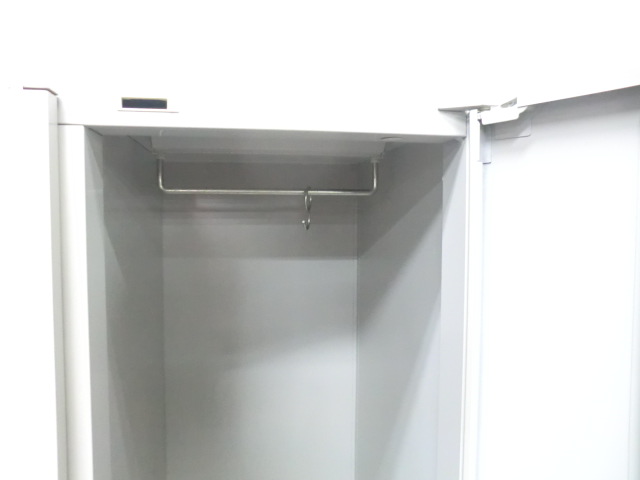 ウチダ / ニューグレー / 【中古】 3人用ロッカー