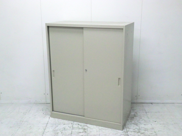 引き違いキャビネット／オカムラ／ニューグレー