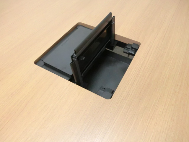 オカムラ/アプションフリー/木目調 【中古】 システムデスク