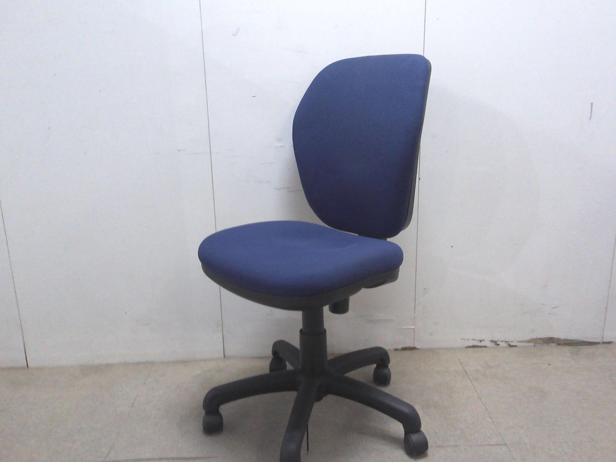 ブルー/ＯＡチェア/肘無/【中古】