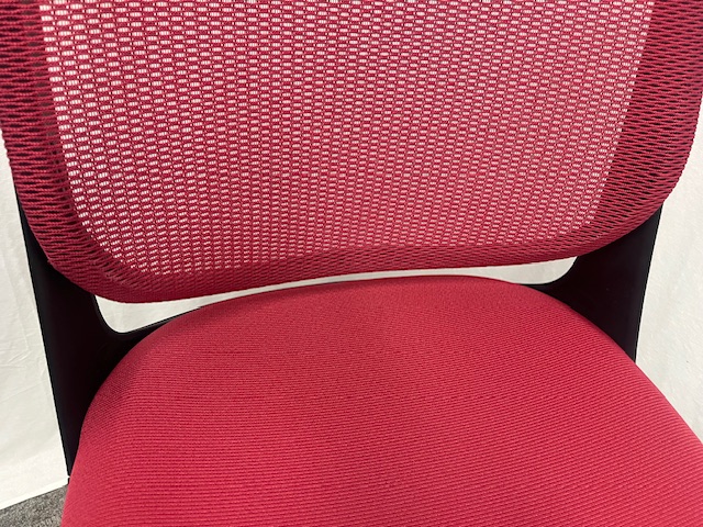 ライオン / レッド / ライド No3565F 【中古】OAチェア肘無し