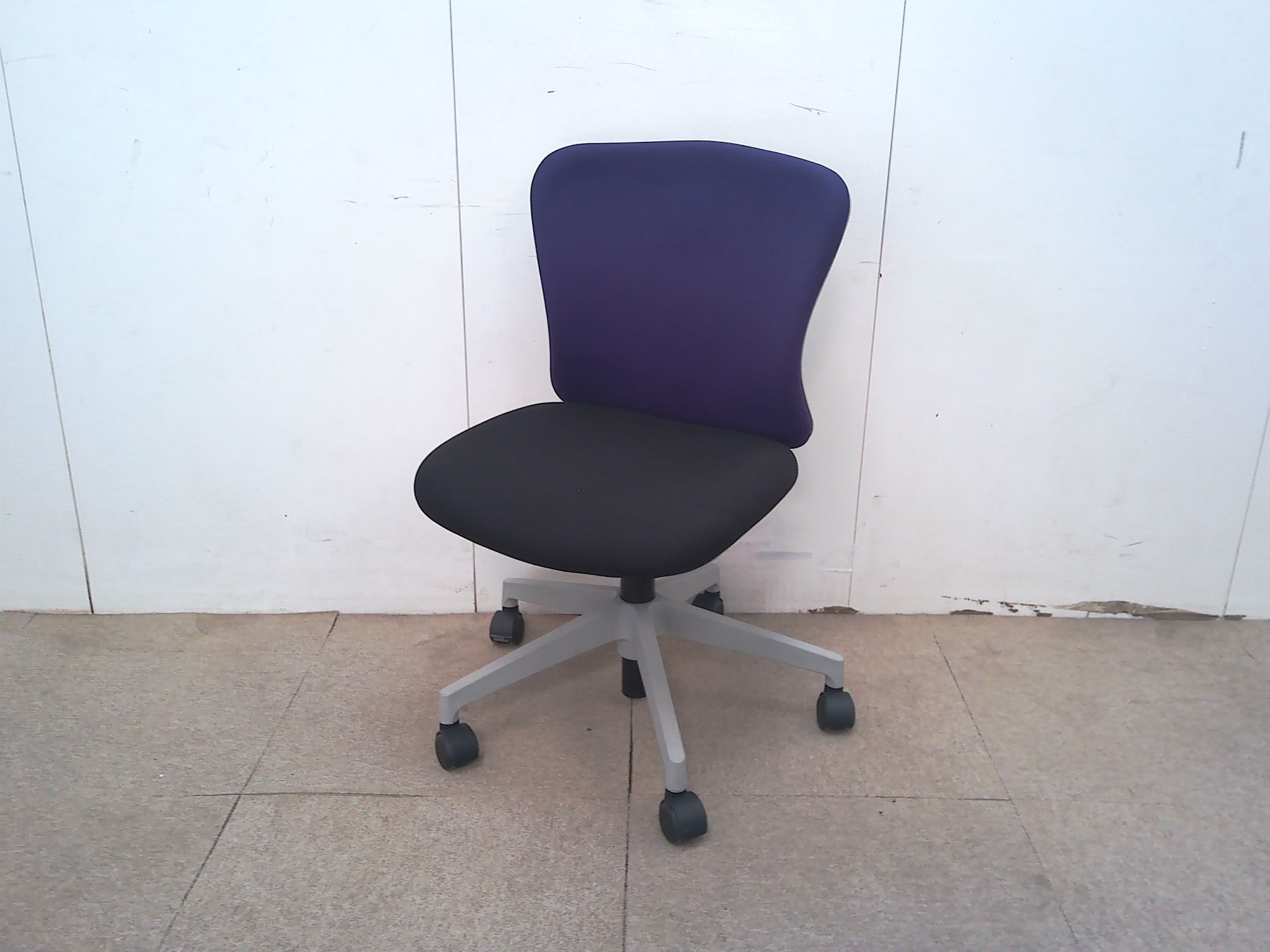 イナバ/バルチェ/パープル/ＯＡチェア/肘無/